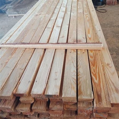 呈果木业白松木方4x8米白松建筑木方规格工程用建筑木方价格