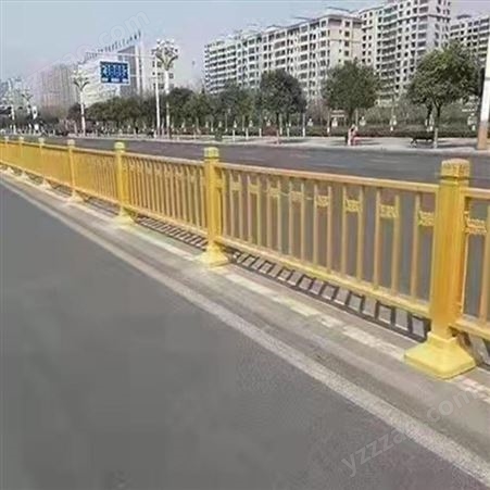 中创智领定制武威公路防撞护栏 马路隔离带 道路锌钢围栏