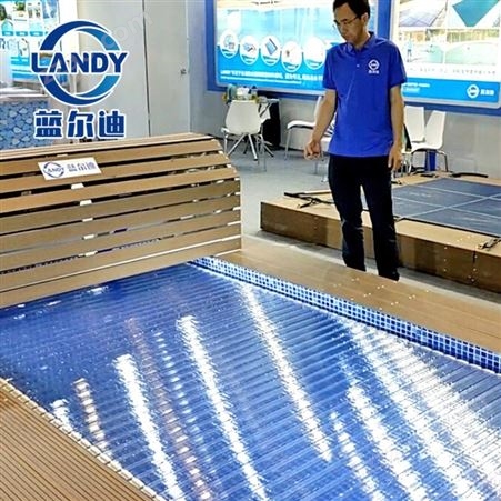 泳池硬盖 蓝尔迪厂家批发 游泳池环保PC浮板 可站人 承载力强 表面防滑纹理