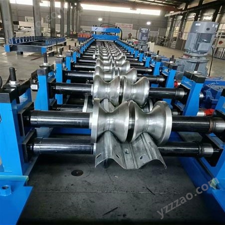 高速护栏生产厂家   江鑫定制高速护栏成型轿平机价格